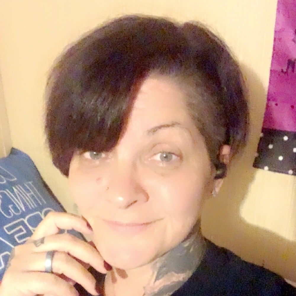 Meet your Posher, Stacy